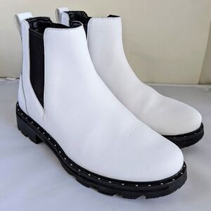 Sorel Lennox White Leather Chelsea Ankle Boots Slip Ons Womens Size 9.5